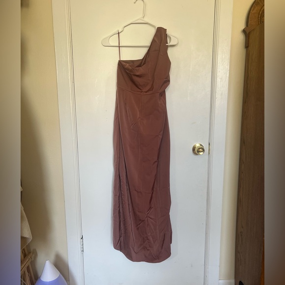 Showpo size US 12 wedding guest/bridesmaid dress - Picture 3 of 4